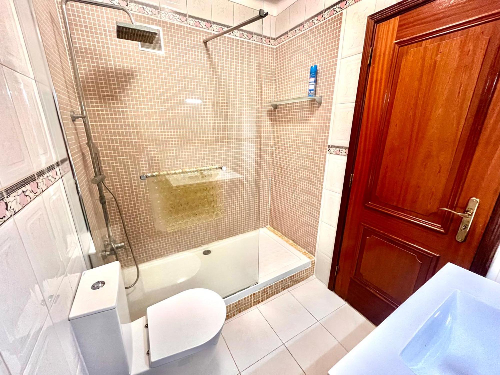 Quarto Boa Localizacao Com Cozinha E Casa De Banho Apartment Caparica Exterior foto
